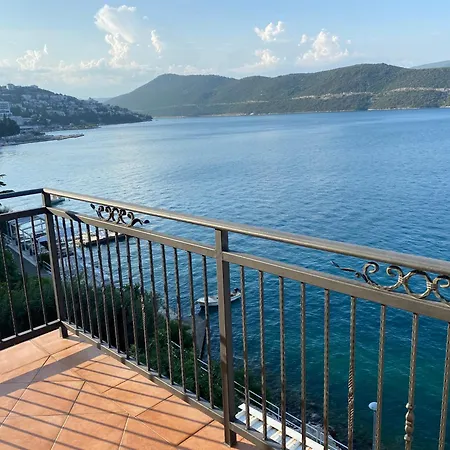 Seacoast Neum