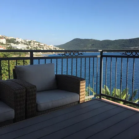 Seacoast Neum